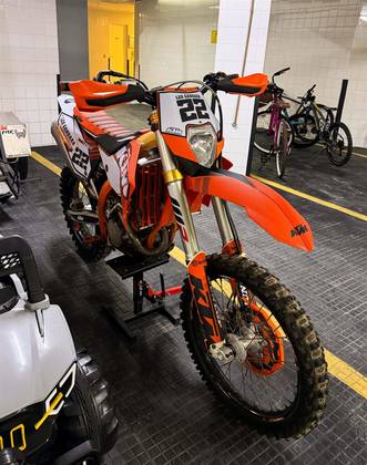 KTM 250 EXC-F KTM 250 EXC-F